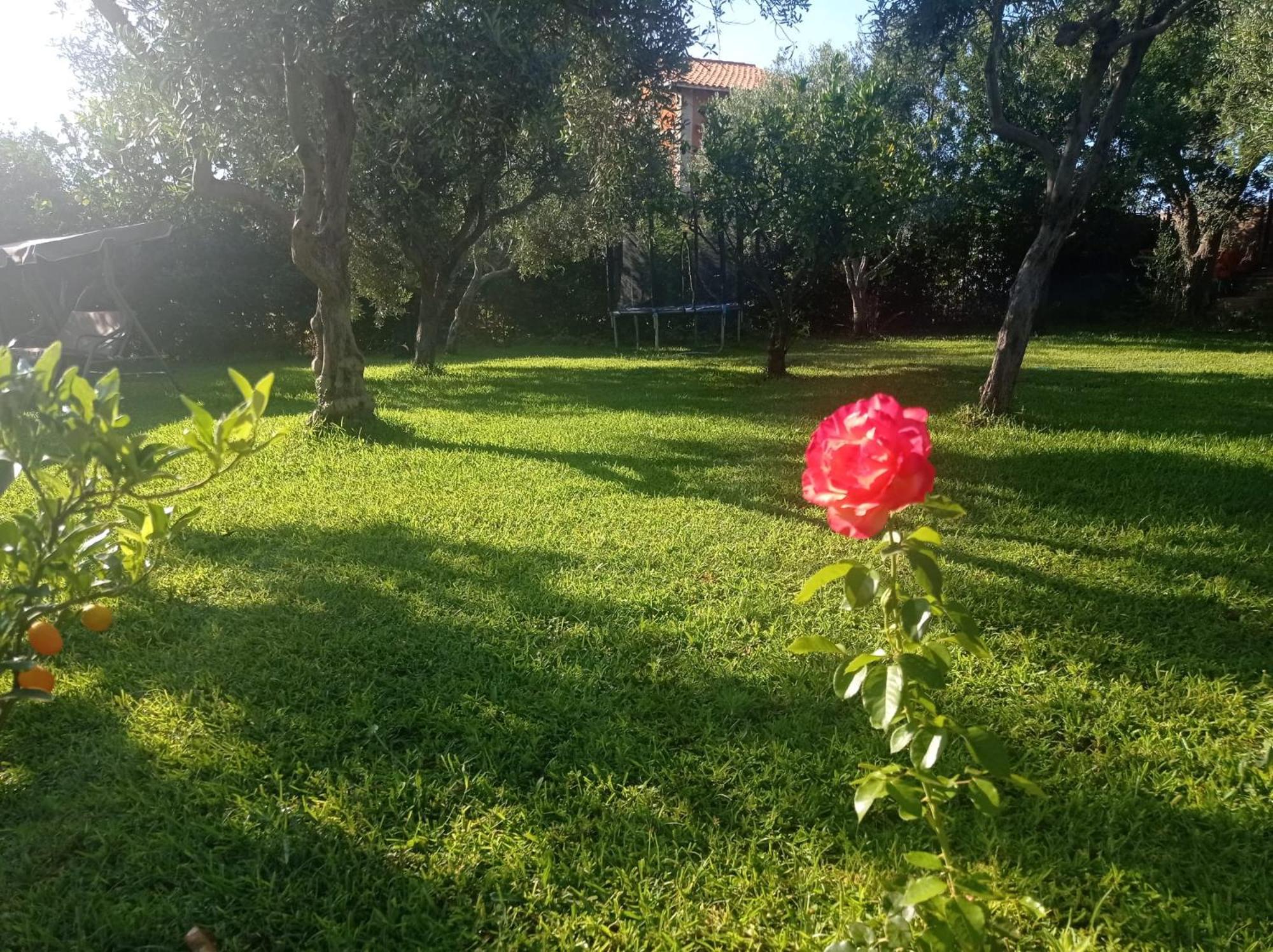Ai Tre Desideri La Casita Villa Aci Castello Luaran gambar